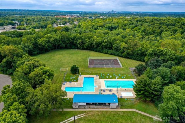 5425 Honeyleaf Way, Fairborn, OH 45424