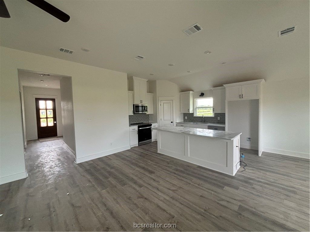 534 Harvest Lake Drive, Snook, TX 77878 — photo 4