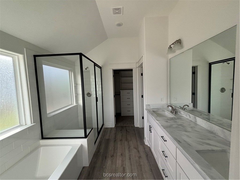 534 Harvest Lake Drive, Snook, TX 77878 — photo 5
