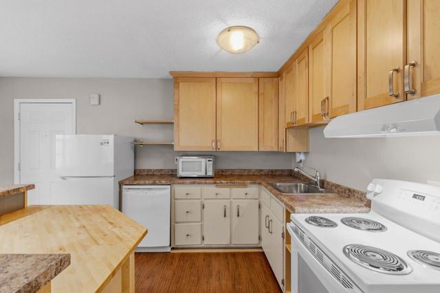 1513 18th Avenue NE, Minneapolis, MN 55418