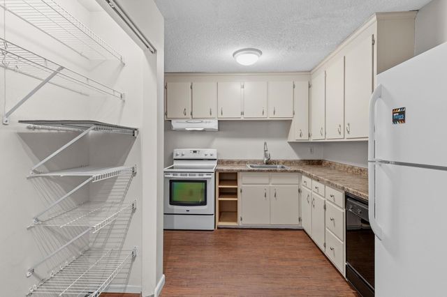 1513 18th Avenue NE, Minneapolis, MN 55418