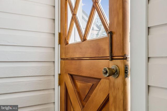 20596 AIRMONT RD, Bluemont, VA 20135