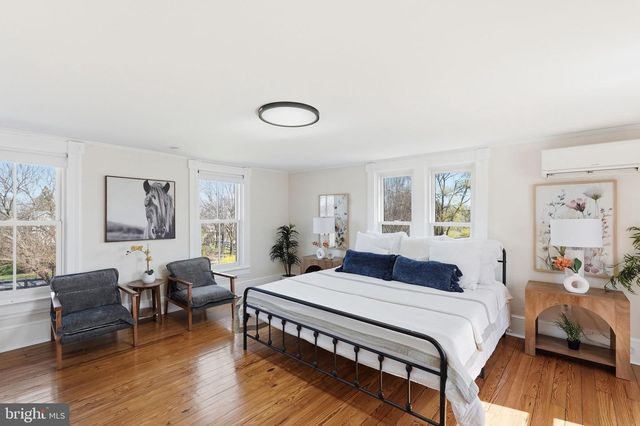 20596 AIRMONT RD, Bluemont, VA 20135