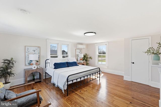 20596 AIRMONT RD, Bluemont, VA 20135