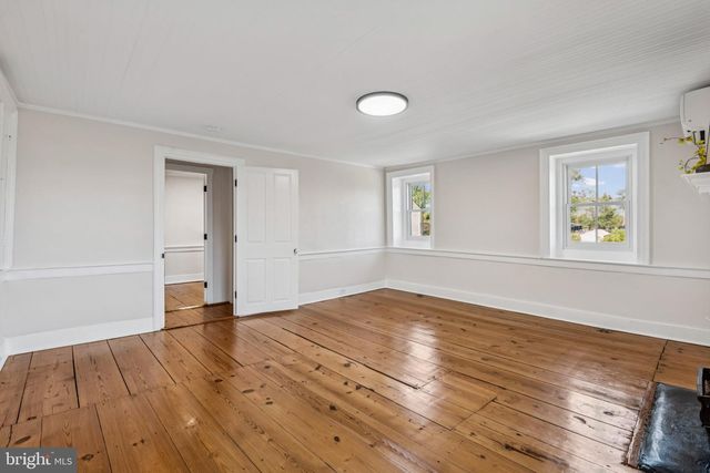 20596 AIRMONT RD, Bluemont, VA 20135