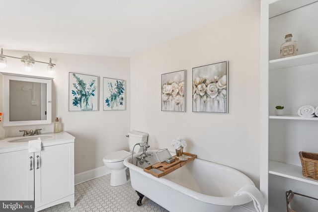 20596 AIRMONT RD, Bluemont, VA 20135