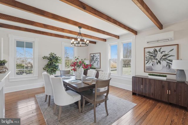 20596 AIRMONT RD, Bluemont, VA 20135