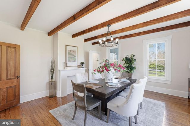 20596 AIRMONT RD, Bluemont, VA 20135