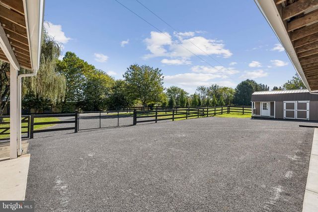 20596 AIRMONT RD, Bluemont, VA 20135