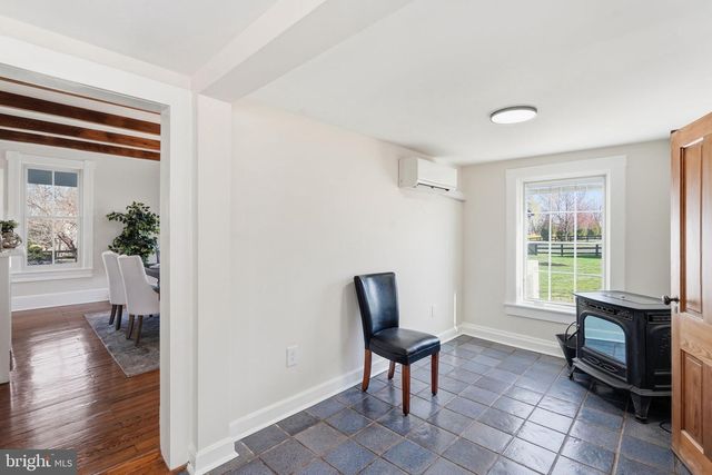 20596 AIRMONT RD, Bluemont, VA 20135
