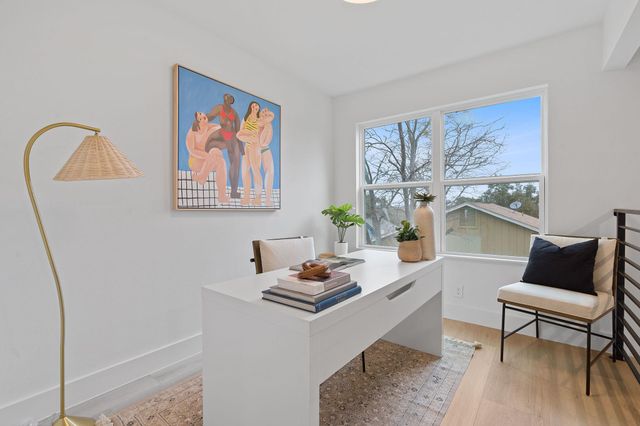 1905 Albury CV D, Austin, TX 78758