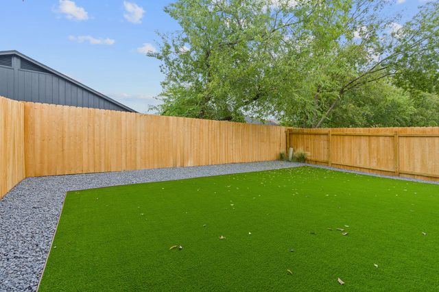 1905 Albury CV D, Austin, TX 78758