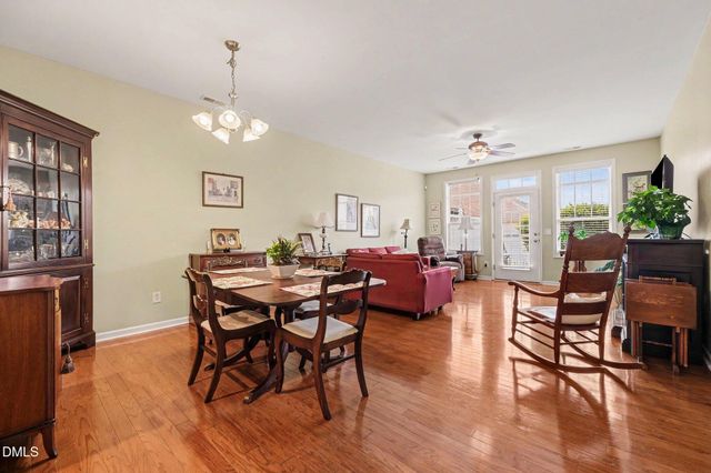 1005 Gold Circle, Mebane, NC 27302