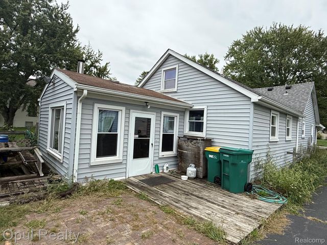 12208 Hannan Road, Van Buren Charter Township, MI 48174