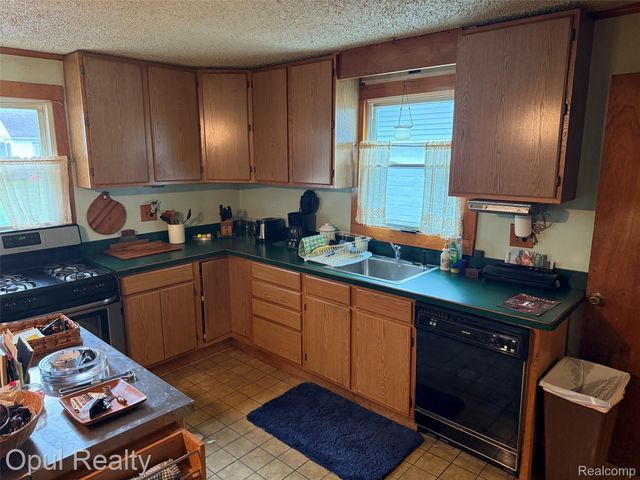12208 Hannan Road, Van Buren Charter Township, MI 48174