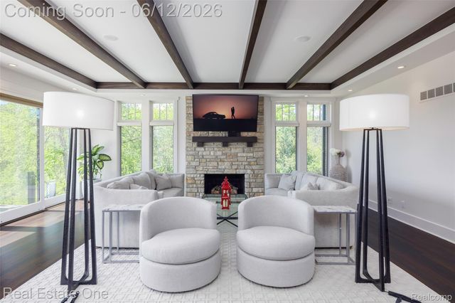 7689 Deerhill Drive, Village Of Clarkston, MI 48346