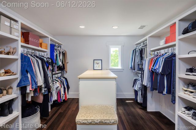 7689 Deerhill Drive, Village Of Clarkston, MI 48346