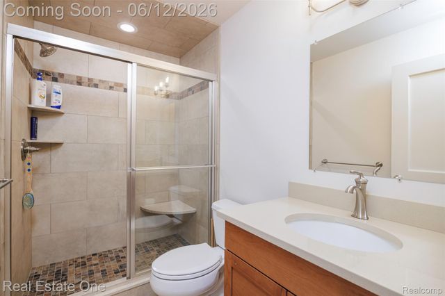 7689 Deerhill Drive, Village Of Clarkston, MI 48346
