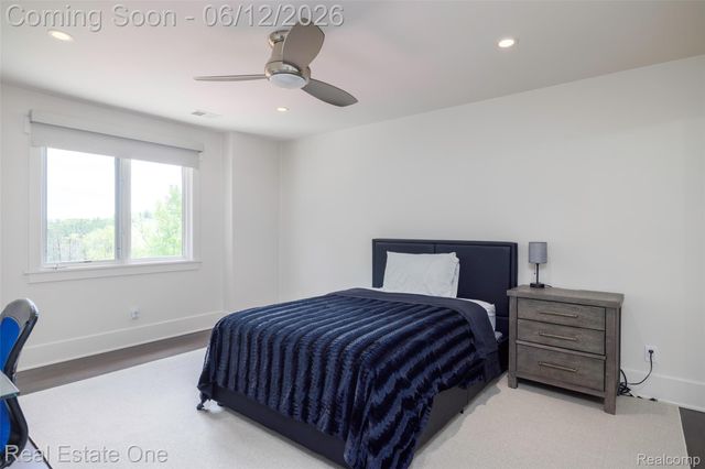 7689 Deerhill Drive, Village Of Clarkston, MI 48346