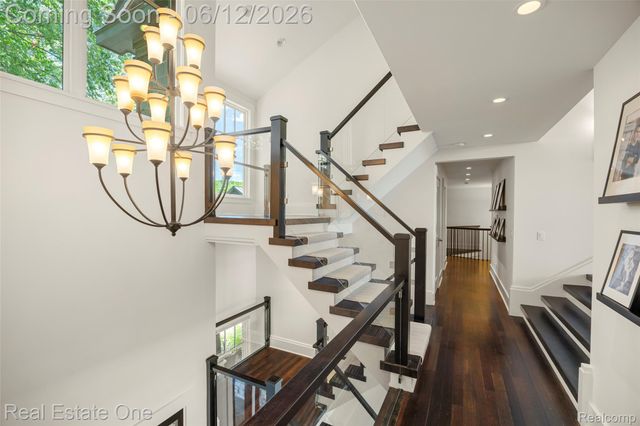 7689 Deerhill Drive, Village Of Clarkston, MI 48346