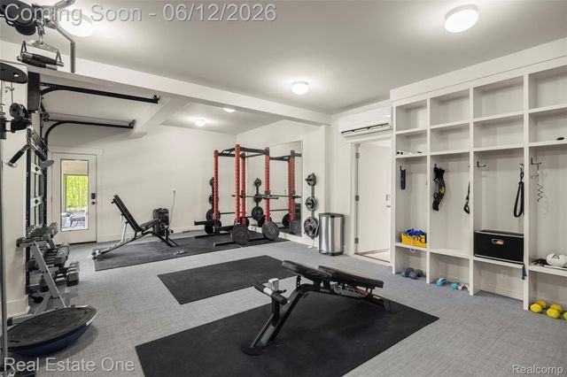 7689 Deerhill Drive, Village Of Clarkston, MI 48346