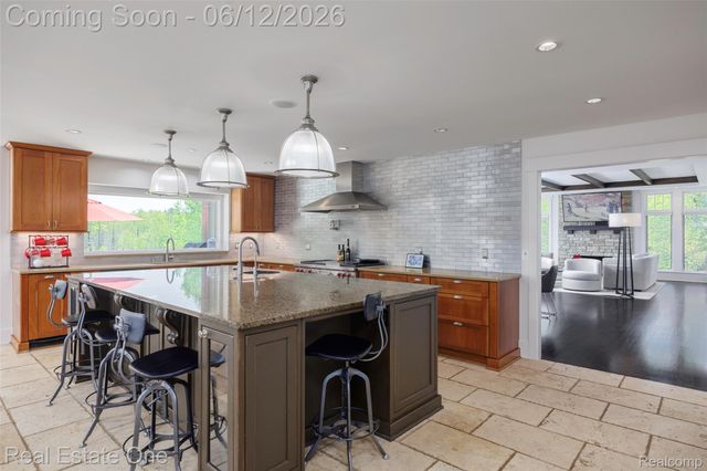 7689 Deerhill Drive, Village Of Clarkston, MI 48346