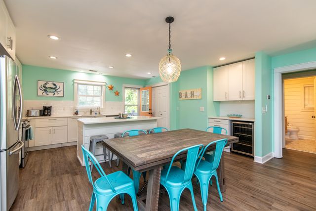 1520 Dorothy Street, Edisto Island, SC 29438