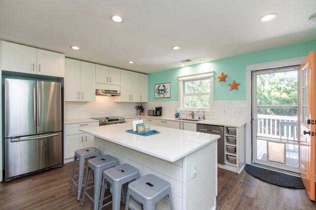 1520 Dorothy Street, Edisto Island, SC 29438