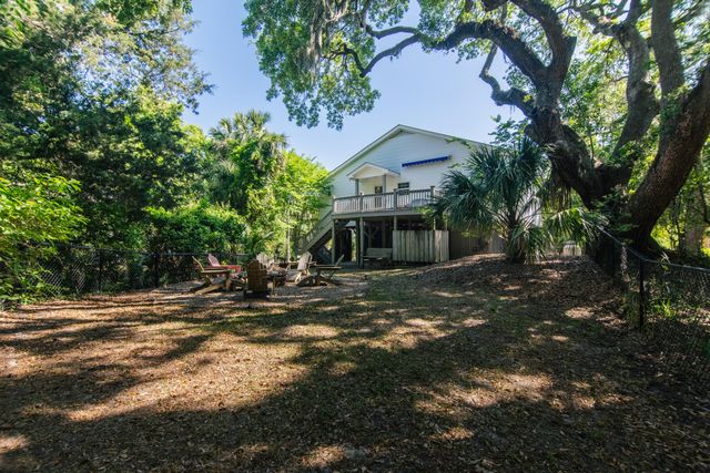 1520 Dorothy Street, Edisto Island, SC 29438