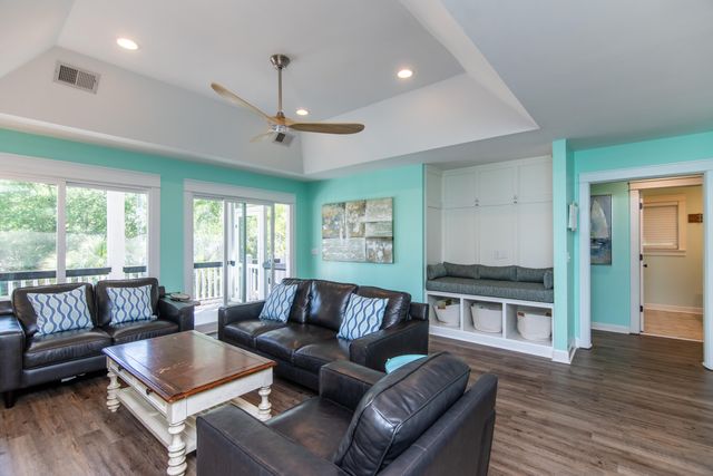 1520 Dorothy Street, Edisto Island, SC 29438