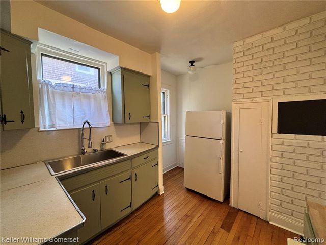 5783 Yorkshire Road, Detroit, MI 48224