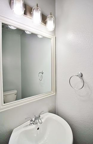 517 Kingscote Court, Arlington, TX 76010