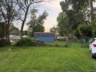 5775 N Dowling, Westland, MI 48185