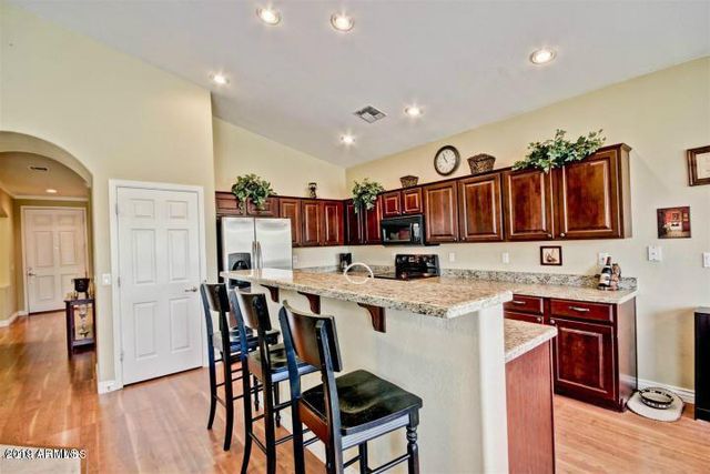 2163 E REDWOOD Drive, Chandler, AZ 85286