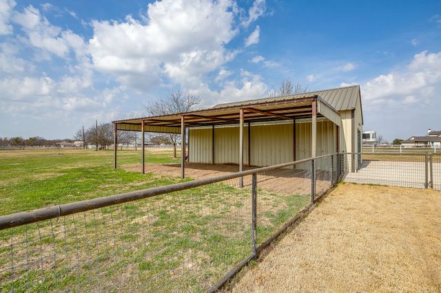 160 Goodnight Trail, Rhome, TX 76078