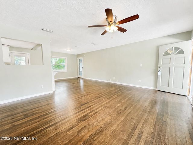 5774 CEDAR OAKS Drive, Jacksonville, FL 32210