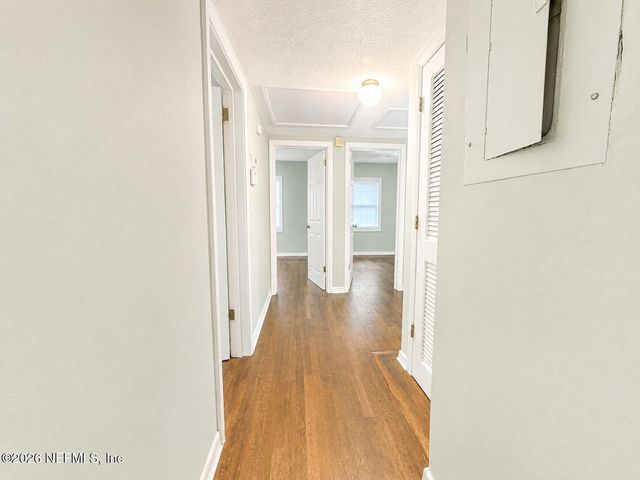 5774 CEDAR OAKS Drive, Jacksonville, FL 32210