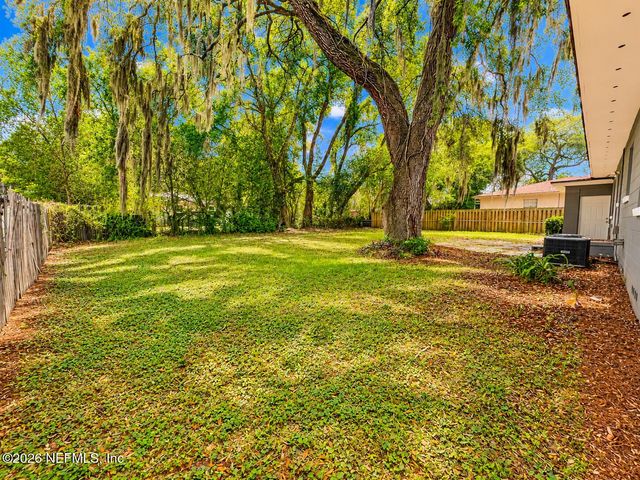5774 CEDAR OAKS Drive, Jacksonville, FL 32210