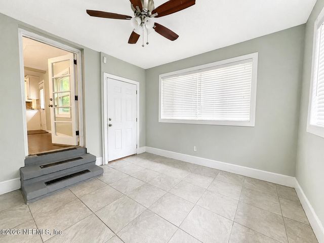 5774 CEDAR OAKS Drive, Jacksonville, FL 32210