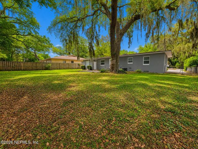 5774 CEDAR OAKS Drive, Jacksonville, FL 32210