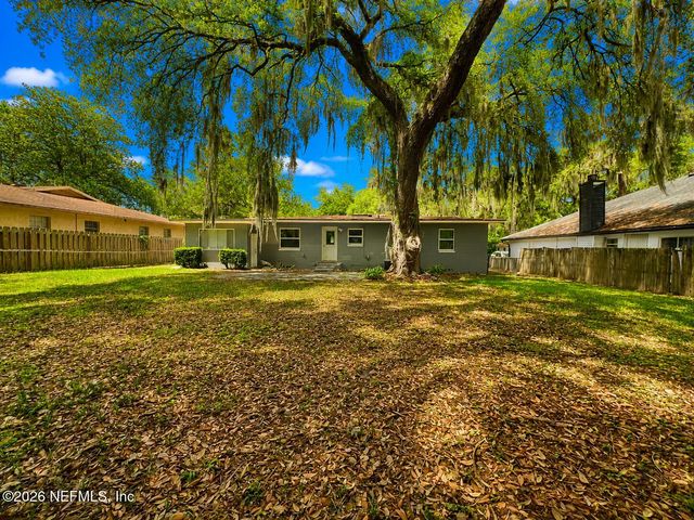 5774 CEDAR OAKS Drive, Jacksonville, FL 32210
