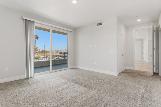 10718 Acama Street 301, Studio City, CA 91602