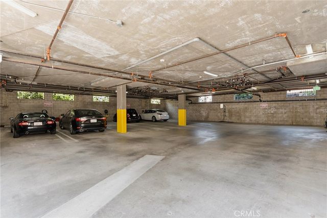 10718 Acama Street 301, Studio City, CA 91602