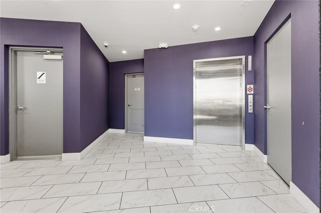 10718 Acama Street 301, Studio City, CA 91602