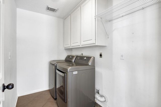 4015 Park Circle Way, Houston, TX 77059