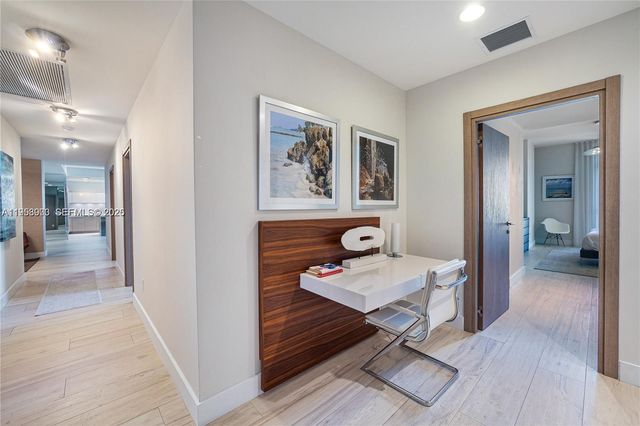 17301 BISCAYNE BLVD PH6, North Miami Beach, FL 33160