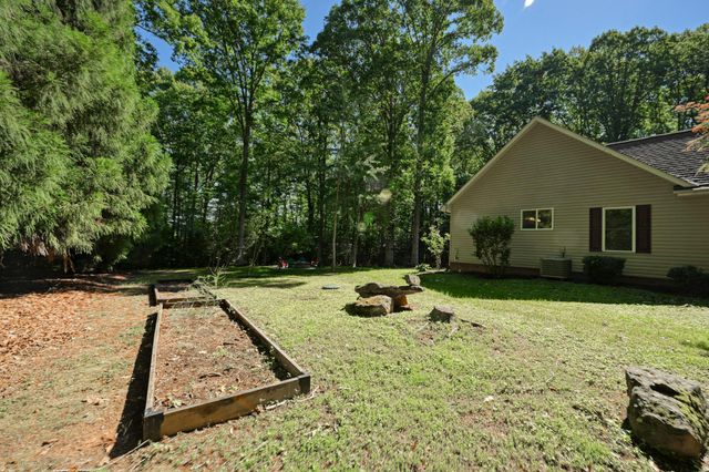 12008 SYCAMORE SHOALS DR, Bumpass, VA 23024