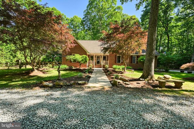 12008 SYCAMORE SHOALS DR, Bumpass, VA 23024