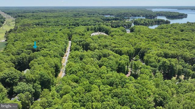 12008 SYCAMORE SHOALS DR, Bumpass, VA 23024