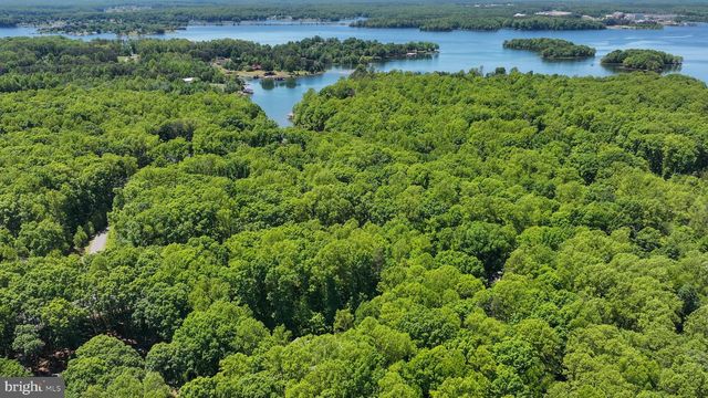 12008 SYCAMORE SHOALS DR, Bumpass, VA 23024